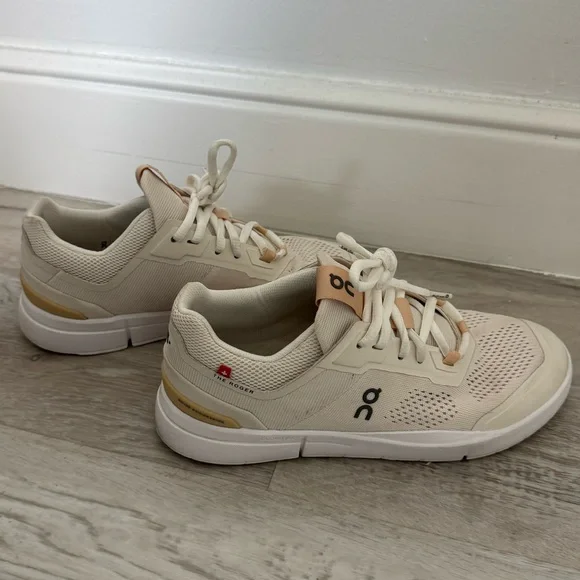 On The Roger Spin Dew Savannah Size 7.5 - Picture 12 of 15